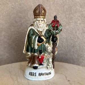 “1935 Britain” vintage Santas of the World, porcelain RARE